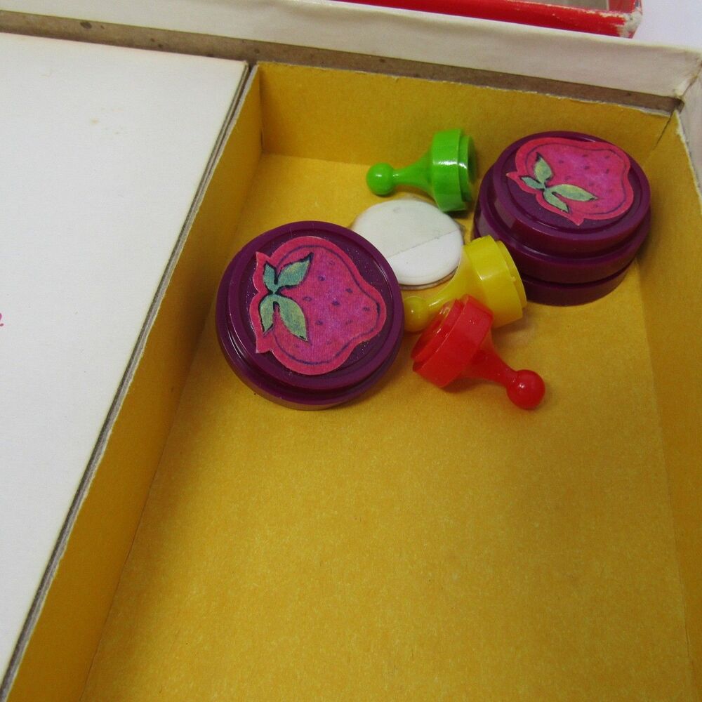 Strawberry Shortcake in Big Apple City Board Game 1981 TV Special 100% Complete - Picture 8 of 8